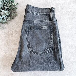 Gap Washed Black Cheeky Straight Leg High Rise Jean Size 0/25